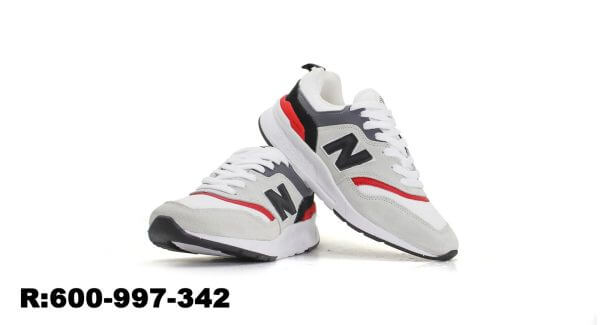 "New Balance 997H em atacado: Conforto clássico encontra estilo moderno."