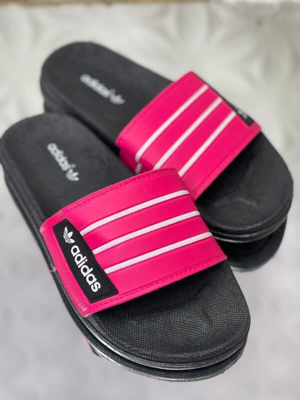 Chinelo Slide Adidas Infantil para Revendedores - Conforto e Estilo para os Pequenos.