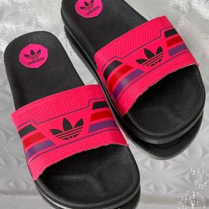 Chinelo Slide Adidas Infantil para Revendedores - Conforto e Estilo para os Pequenos.